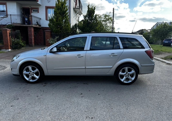 Opel Astra cena 10500 przebieg: 240000, rok produkcji 2005 z Ryki małe 172